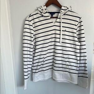 🔵Nautica White and Black Striped Sweatshirt size S